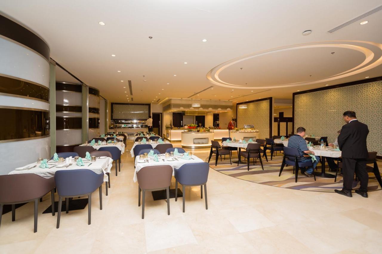 Holiday Inn Yanbu By Ihg Exterior photo