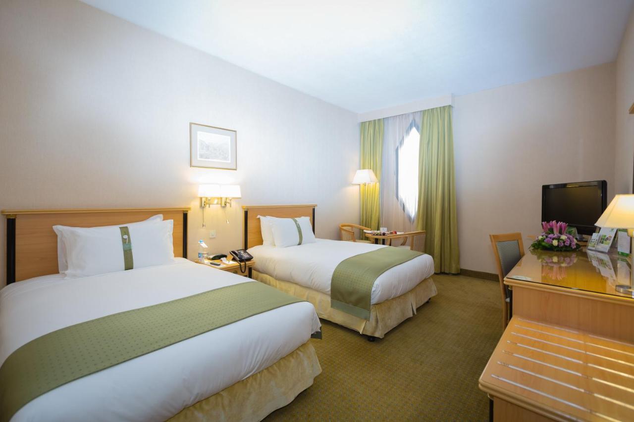 Holiday Inn Yanbu By Ihg Exterior photo